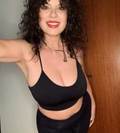 Eva, 32 years old, Straight, Woman