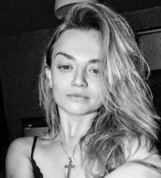 Клаудия, 33 years old, Bisexual, Woman