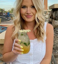 Габриела, 32 years old, Bisexual, Woman
