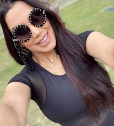 Silvana, 32 years old, Straight, Woman