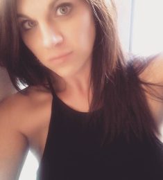 Angelina, 31 years old, Straight, Woman
