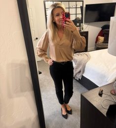Aneliya, 44 years old, Straight, Woman