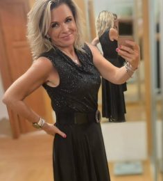Карина, 44 years old, Bisexual, Woman
