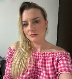 Remi, 46 years old, Straight, Woman