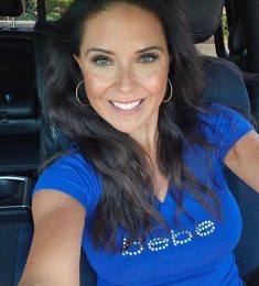Moni, 48 years old, Bisexual, Woman