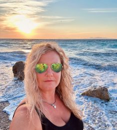 Марияна, 47 years old, Bisexual, Woman