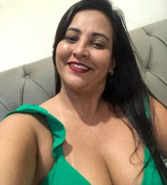 Celia, 36 years old, Straight, Woman