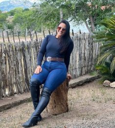 Aitana, 32 years old, Straight, Woman
