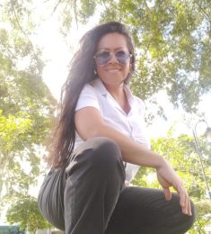 Paloma, 36 years old, Bisexual, Woman