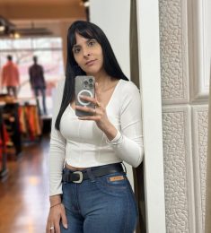 Maite, 36 years old, Bisexual, Woman