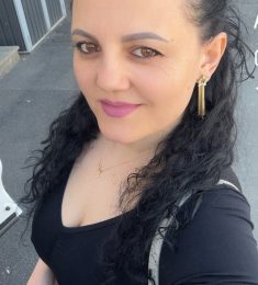 Itziar, 34 years old, Straight, Woman