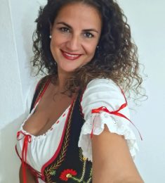 Isabel, 30 years old, Bisexual, Woman