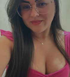 Carolina, 33 years old, Bisexual, Woman