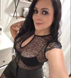 Maialen, 44 years old, Bisexual, Woman