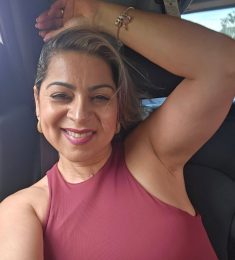Abril, 46 years old, Straight, Woman