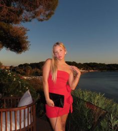 Нора, 35 years old, Straight, Woman
