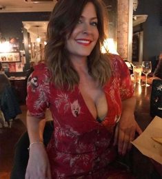 Marina, 44 years old, Straight, Woman
