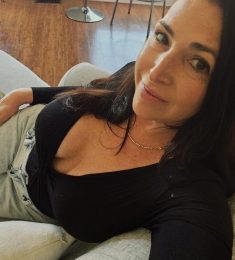 Anita, 40 years old, Straight, Woman