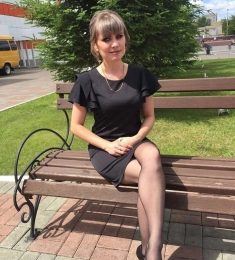 Annie, 44 years old, Bisexual, Woman