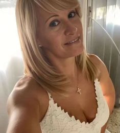Silvana, 42 years old, Bisexual, Woman