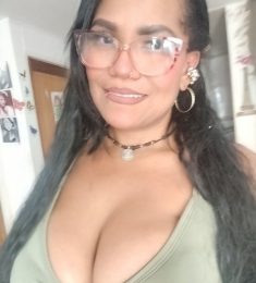 Noa, 37 years old, Straight, Woman