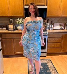Elisa, 41 years old, Straight, Woman