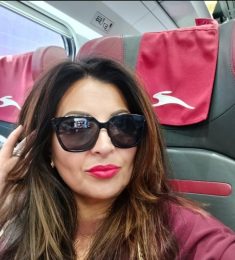 Julia, 49 years old, Bisexual, Woman