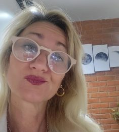 Pilar, 50 years old, Bisexual, Woman