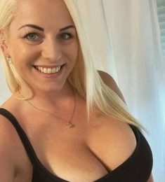 Silvana, 45 years old, Straight, Woman