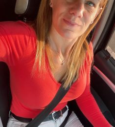 Desislava, 47 years old, Straight, Woman
