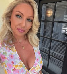 Rumyana, 47 years old, Straight, Woman