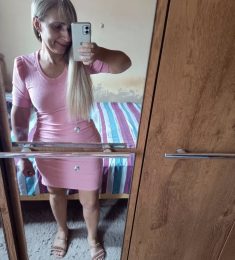 Radosveta, 45 years old, Straight, Woman