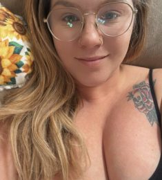 Nikol, 29 years old, Straight, Woman