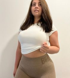 Alexis, 36 years old, Lesbian, Woman