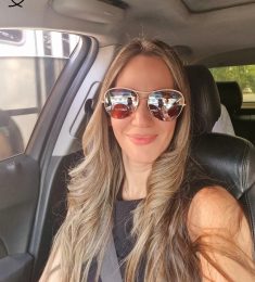 Alison, 28 years old, Straight, Woman